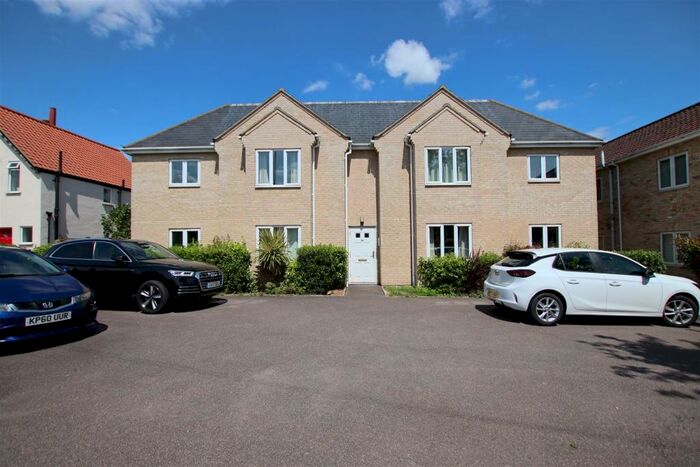 2 Bedroom Flat To Rent In Green End Road, Cambridge, CB4