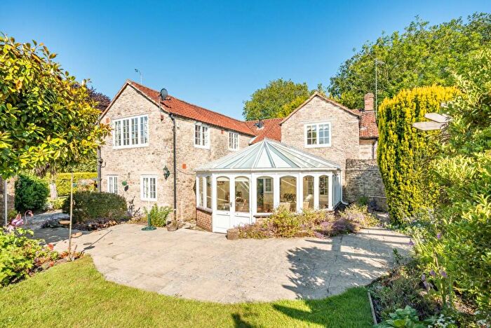 6 Bedroom Detached House For Sale In Church Street, Weymouth, DT3