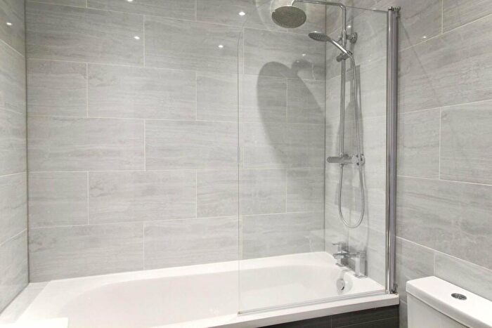1 Bedroom Flat To Rent In Wrotham Road, Meopham, Gravesend, DA13