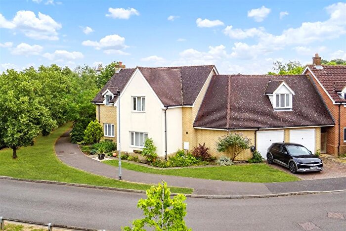 4 Bedroom Detached House For Sale In Strympole Way, Highfields Caldecote, Cambridge, CB23
