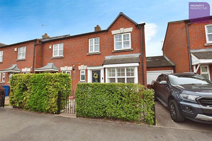 3 Bedroom End Of Terrace House For Sale In Wheel Lane, Lichfield, WS13