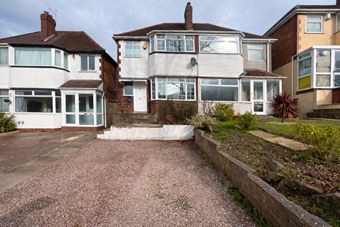 3 Bedroom Semi Detached House For Sale In Rectory Park Road, Birmingham, B26