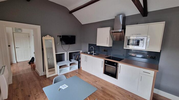 1 Bedroom Private Hall To Rent In St. Leonards Gate, Lancaster, LA1