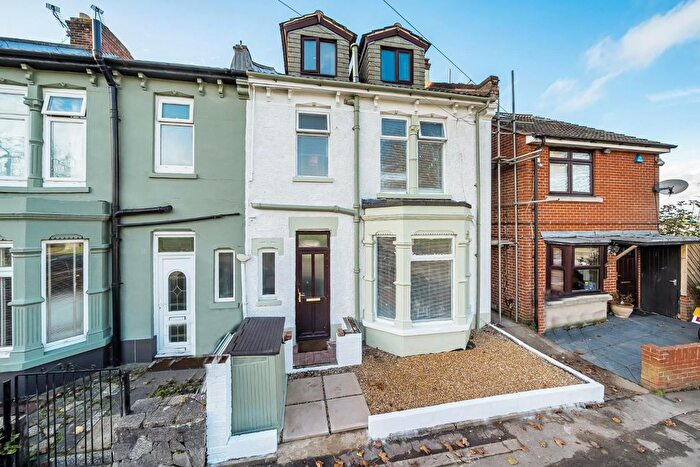 4 Bedroom Property For Sale In Twyford Avenue, Portsmouth, PO2