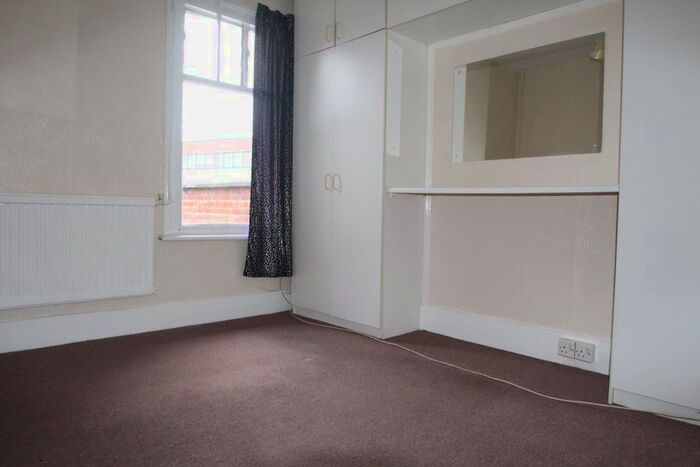 1 Bedroom Flat To Rent In High Road, Chadwell Heath, Romford RM6