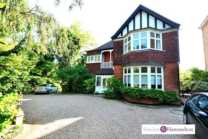 2 Bedroom Apartment To Rent In Cumberland Road, Bromley, BR2