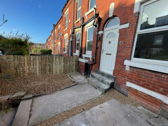 2 Bedroom Terraced House To Rent In Banstead Street West, Leeds, West Yorkshire, LS8