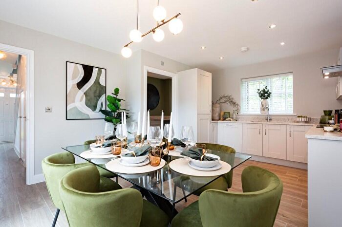 4 Bedroom Detached House For Sale In Desborow Lane, Royston, SG8