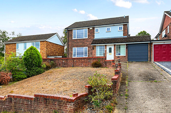 4 Bedroom Detached House For Sale In Mickle Hill, Sandhurst, GU47