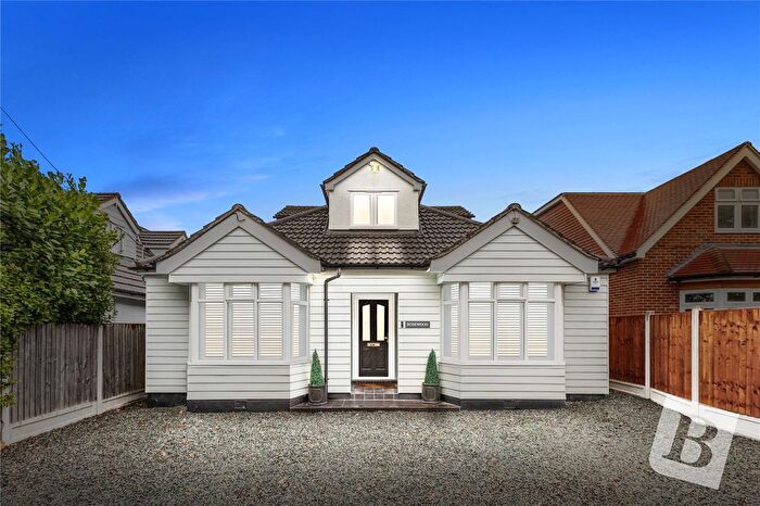 4 Bedroom Detached House For Sale In Blackmore Road, Kelvedon Hatch, Brentwood, Essex, CM15