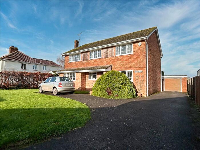 4 Bedroom Detached House For Sale In Lower Street, Okeford Fitzpaine, Blandford Forum, Dorset, DT11