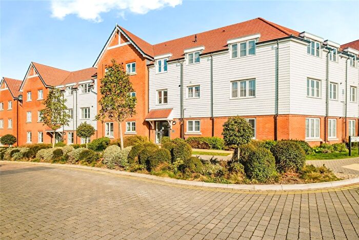 1 Bedroom Flat For Sale In Steeplechase Way, Fontwell, Arundel, West Sussex, BN18