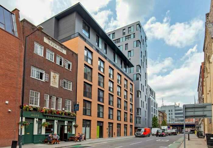 2 Bedroom Apartment To Rent In Eastlight Apartments, Dock Street, E1