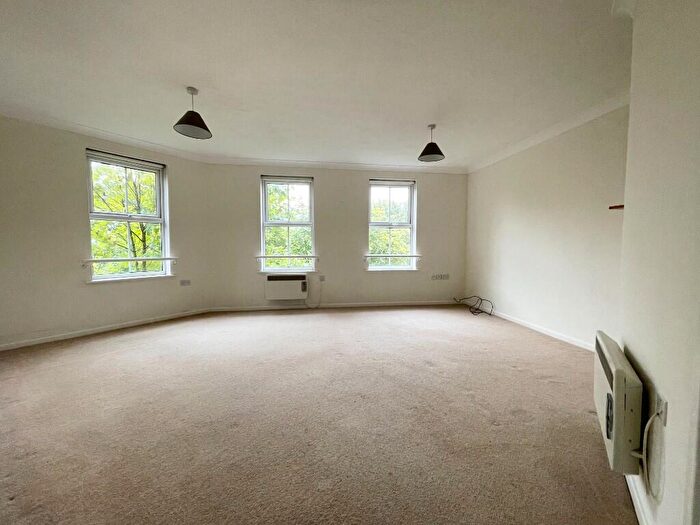 2 Bedroom Flat To Rent In Daniel Hill Mews, Sheffield, S6