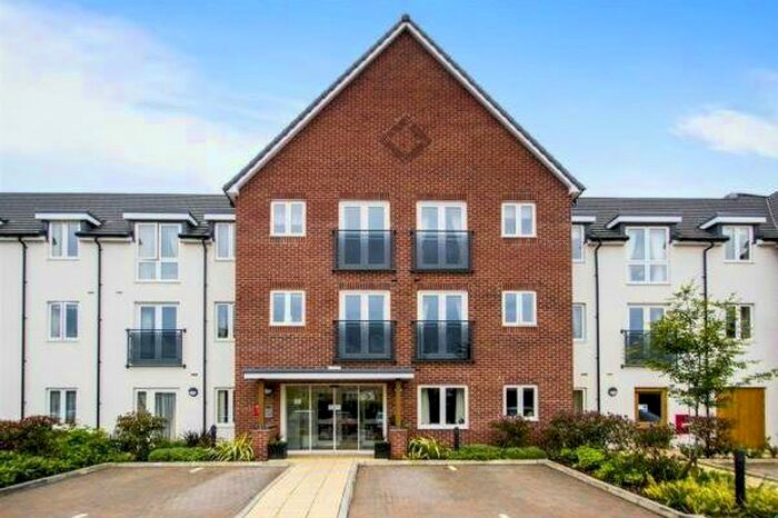 2 Bedroom Apartment To Rent In Whyburn Court, Hucknall, NG15