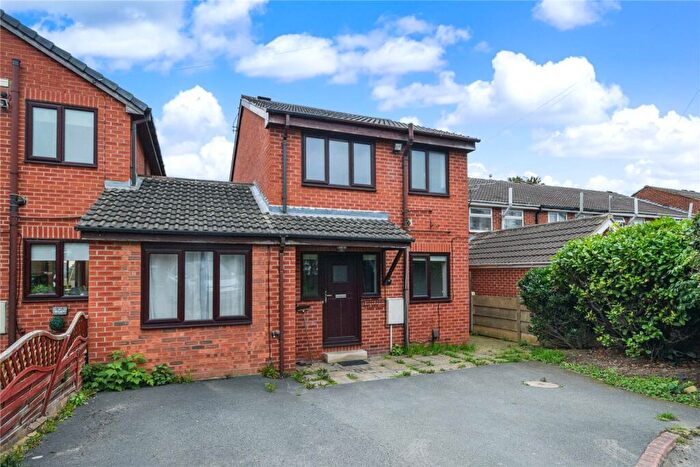 3 Bedroom Detached House To Rent In Highfield View, Leeds, West Yorkshire, LS12