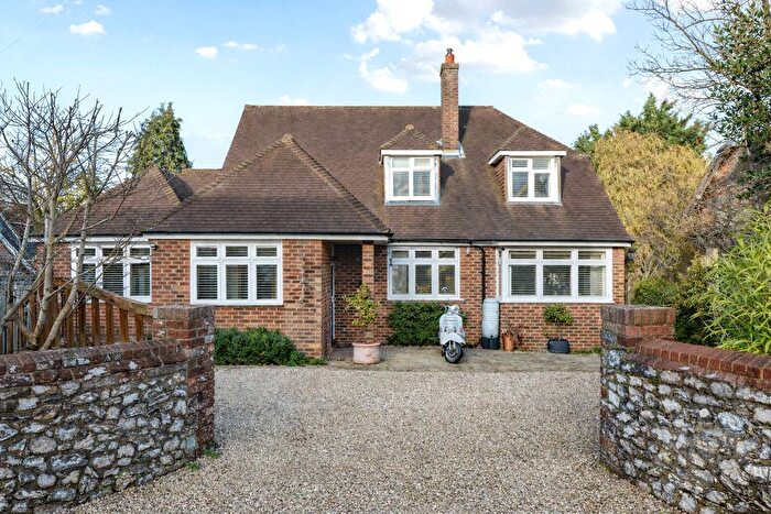 4 Bedroom Detached House For Sale In The Street, Upper Farringdon, Alton, Hampshire, GU34