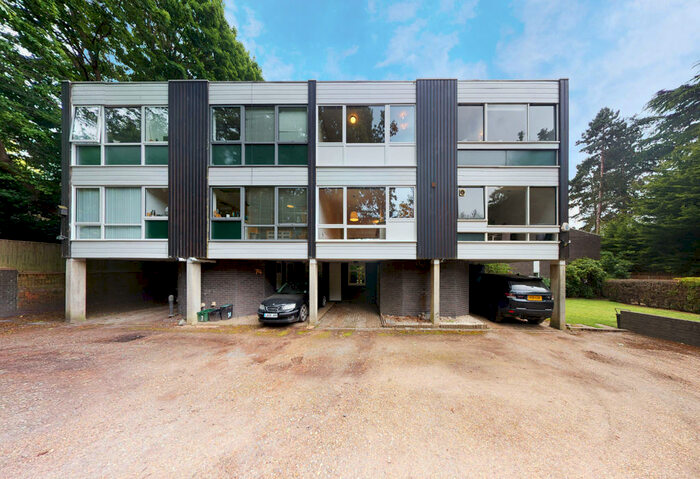 4 Bedroom Town House To Rent In Beckenham Place Park, Beckenham, Kent, BR3