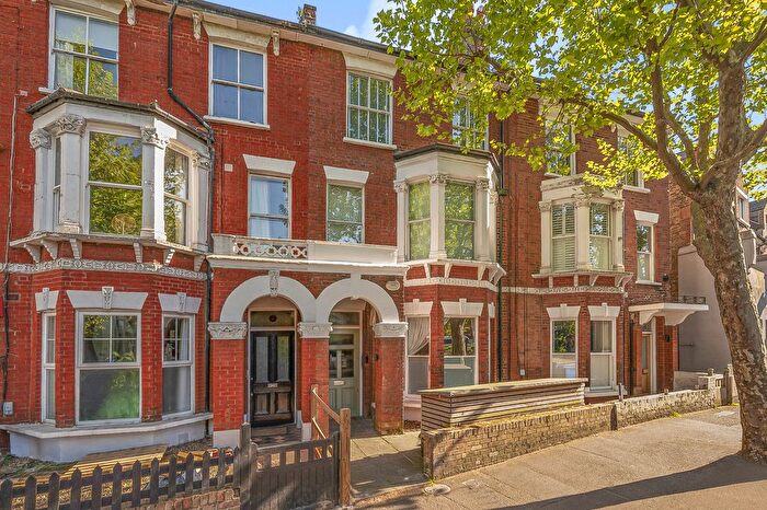 1 Bedroom Flat For Sale In East Dulwich Grove, London, London, SE22