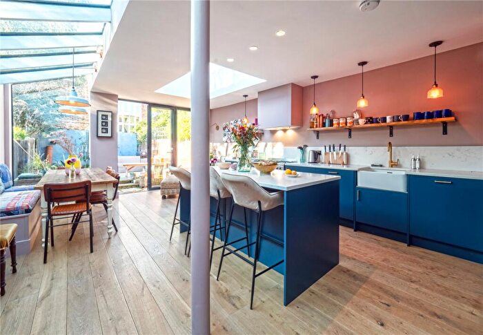 3 Bedroom House To Rent In Chaucer Road, London, SE24
