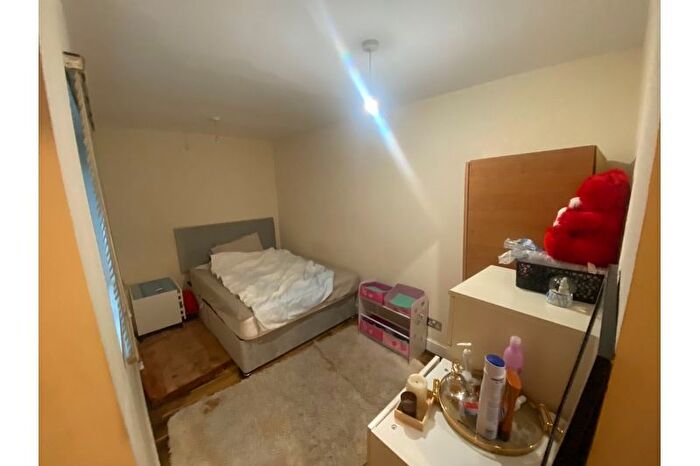 1 Bedroom Property To Rent In London Road, Croydon, CR0