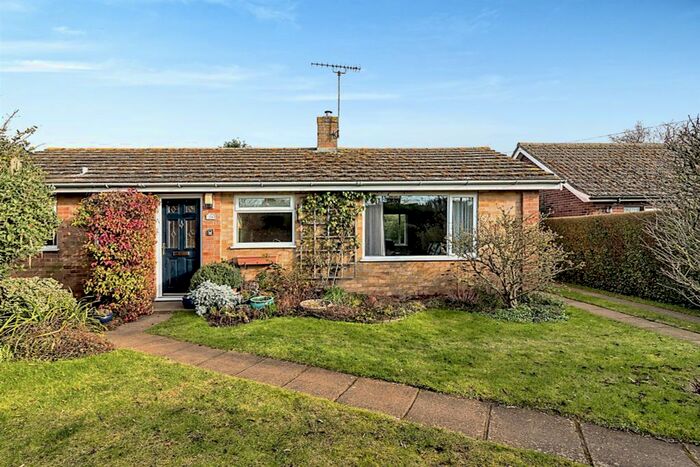 2 Bedroom Detached Bungalow For Sale In Station Road, Earsham, Bungay, NR35