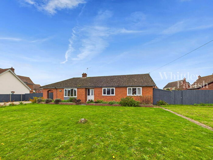 4 Bedroom Detached Bungalow For Sale In High Street, Gislingham, IP23