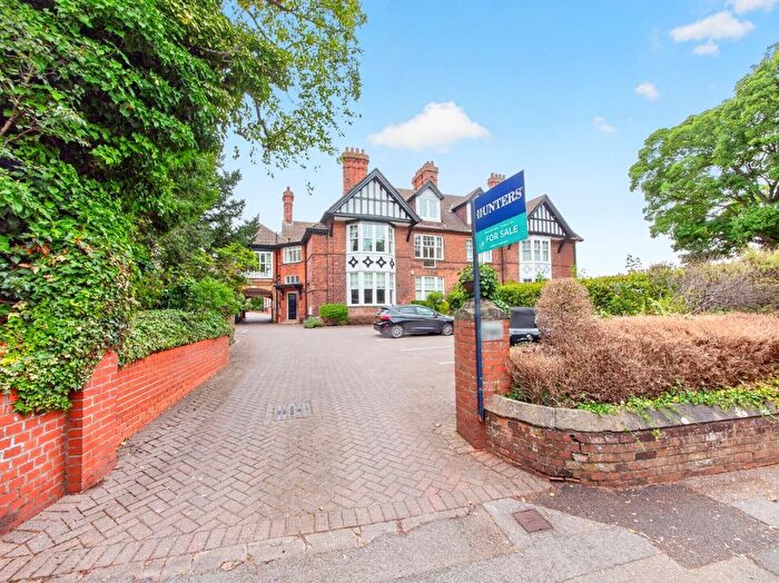 1 Bedroom Flat For Sale In Tadcaster Road, York, YO24