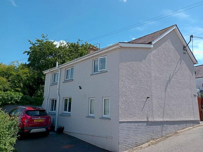 4 Bedroom Detached House For Sale In Penlan Terrace, Newcastle Emlyn, SA38