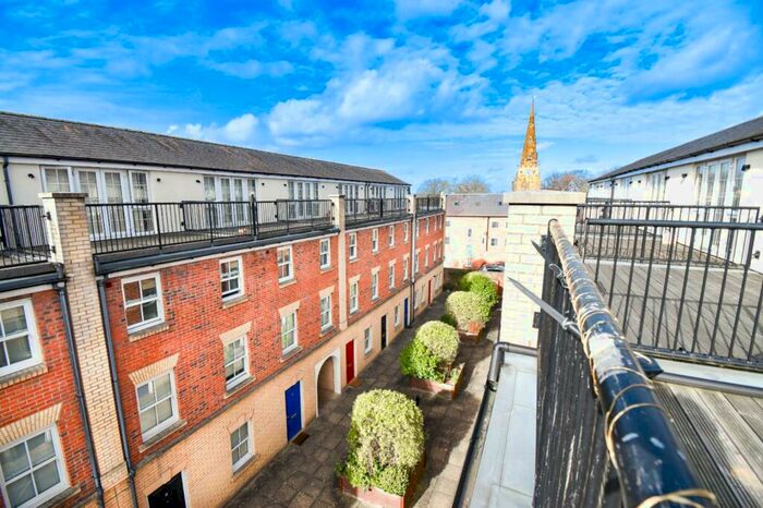 5 Bedroom End Of Terrace House To Rent In Sheep Street, Northampton, NN1