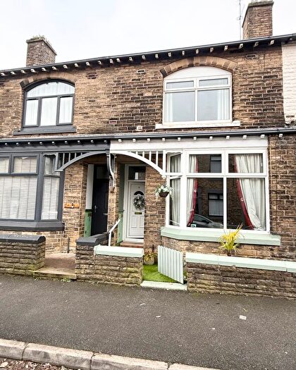 3 Bedroom Terraced House To Rent In Queen Street, Shaw, OL2