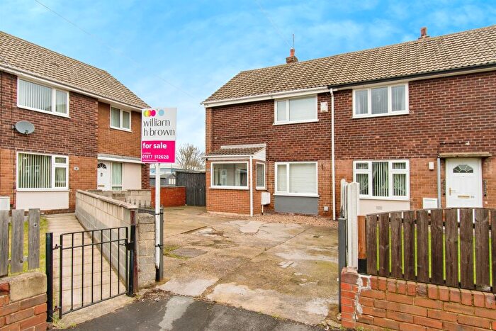 2 Bedroom Semi-Detached House For Sale In Waterloo Close, Castleford, WF10