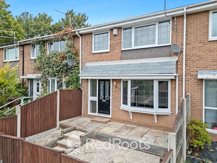 3 Bedroom Terraced House For Sale In Harewood Rise, Pontefract, WF8