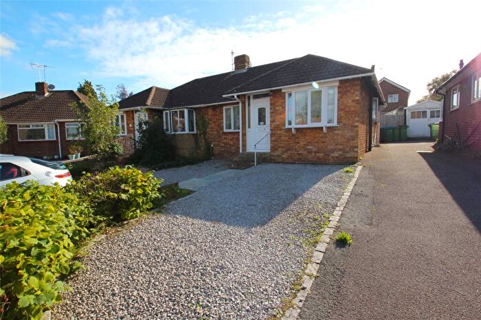 2 Bedroom Bungalow For Sale In Abbots Way, Fareham, Hampshire, PO15