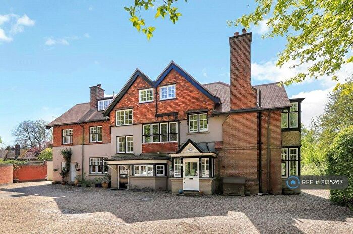 1 Bedroom Flat To Rent In Southdown Court, Shawford, Winchester, SO21