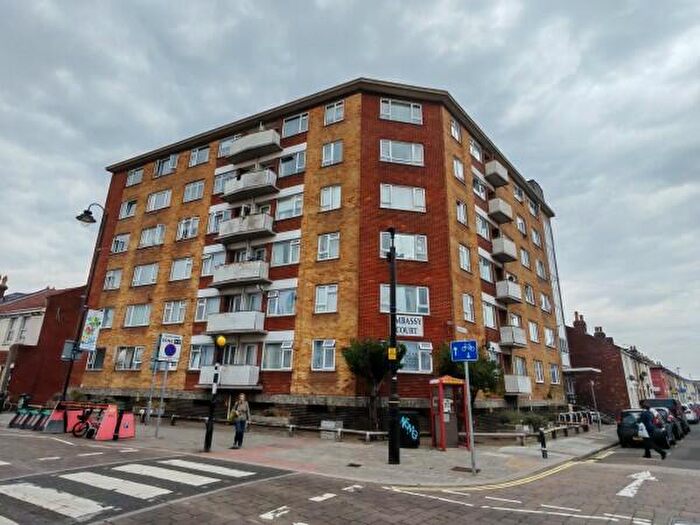 2 Bedroom Flat For Sale In Flat Embassy Court, Bramble Road, Portsmouth, PO4