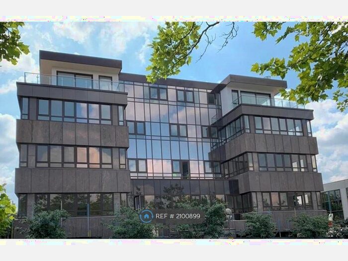 2 Bedroom Flat To Rent In Granton House, Milton Keynes, MK9