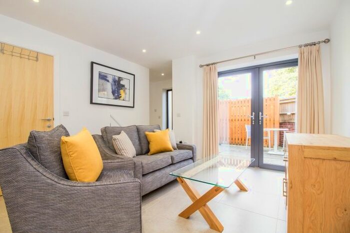 1 Bedroom Semi-Detached House To Rent In Woodstock Road, Oxford OX2