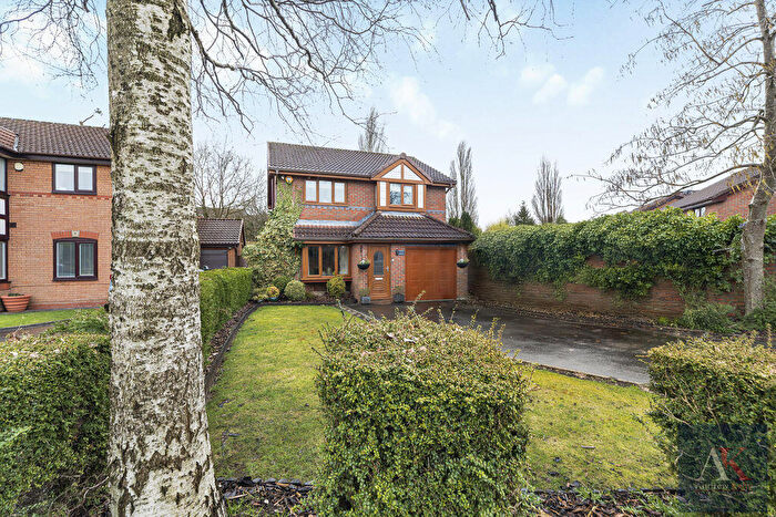 4 Bedroom Detached House For Sale In Knight Crescent, Manchester, M24
