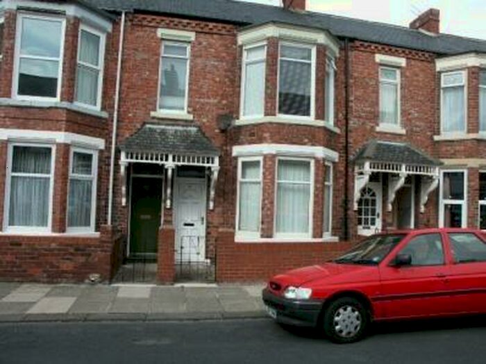 2 Bedroom Apartment To Rent In South Shields, NE33