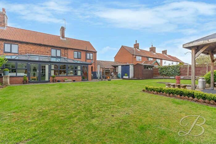4 Bedroom Cottage For Sale In Portland Row, Edwinstowe, Mansfield, NG21