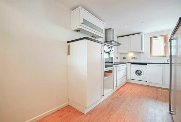 3 Bedroom End Of Terrace House To Rent In Albion Row, Cambridge, CB3