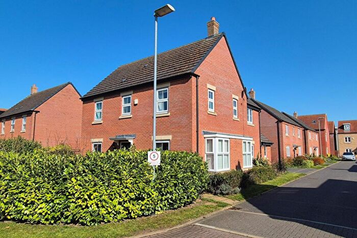 4 Bedroom Detached House For Sale In Towgood Close, Helpston, Peterborough, PE6