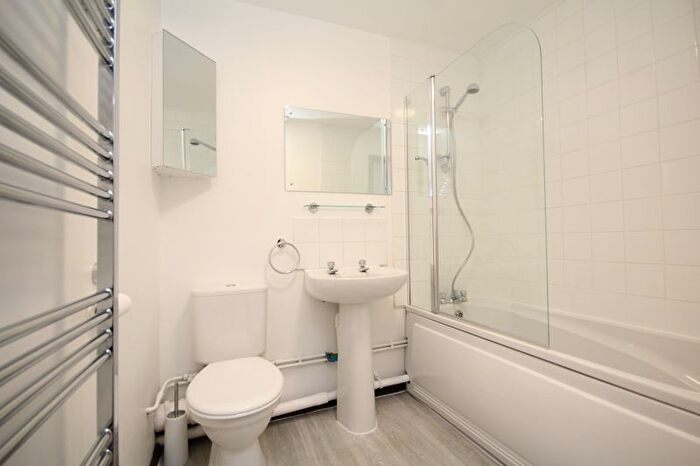 1 Bedroom Flat For Sale In Springwell Road, Tonbridge, TN9