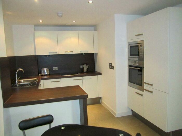 1 Bedroom Apartment To Rent In Britton House, Lord Street, Manchester, M4