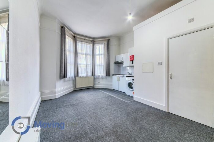 Studio To Rent In Streatham Place, Streatham Hill, SW2