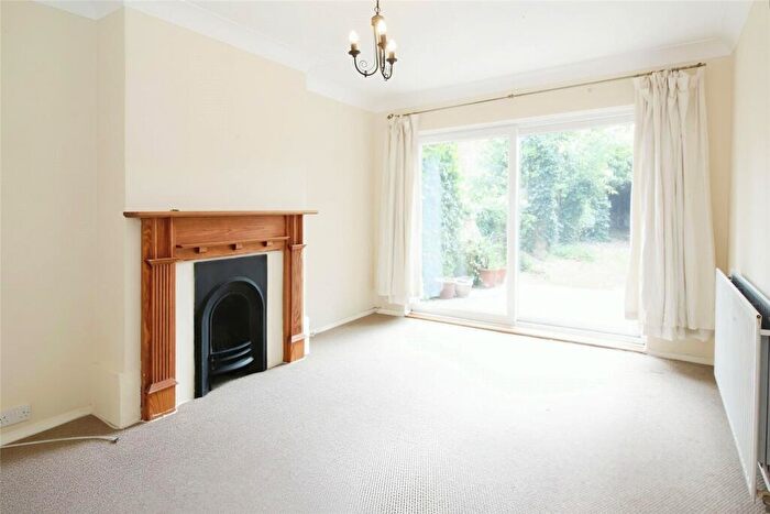 2 Bedroom Flat To Rent In Lansdowne Road, Bromley, BR1