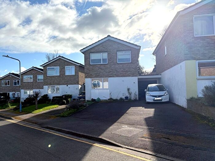 4 Bedroom Property For Sale In Tulip Tree Close, Tonbridge, TN9