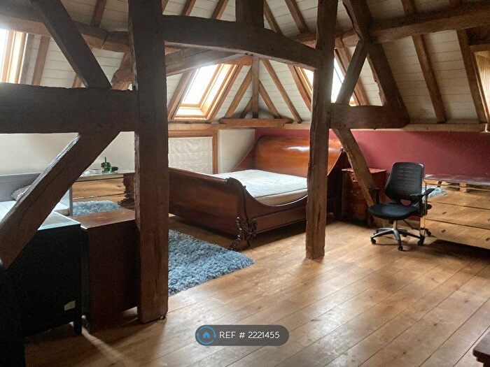 1 Bedroom Flat To Rent In Barn Cottage, Stratford Upon Avon, CV37