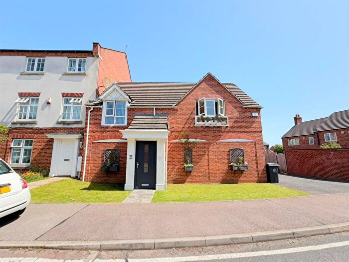 2 Bedroom Coach House For Sale In Carty Road, Hamilton, Leicester, LE5